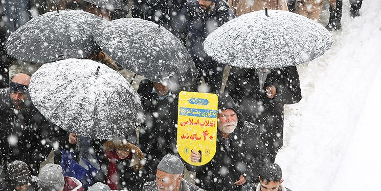 گزارش آسوشیتدپرس از حضور گسترده مردم در راهپیمایی 22 بهمن