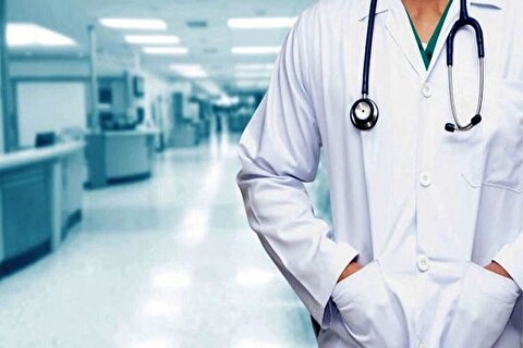 وزارت بهداشت تعداد پزشکان را افزایش دهد