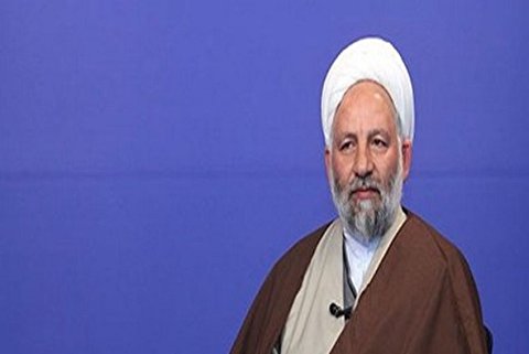سقای‌ بی‌ریا:‌ تاکیدات چندباره رهبر انقلاب برای تنظیم بازار/ دولت به شعار اکتفا نکند