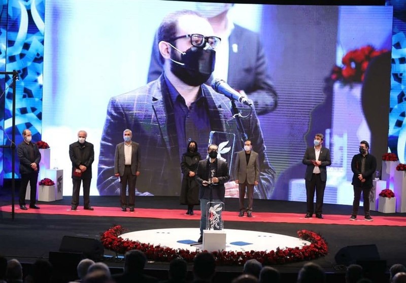 اختتامیه جشنواره فیلم فجر|«ابلق» بهترین فیلم از نگاه بینندگان/ نادیده گرفته شدن قهرمانان ملی+ تصاویز