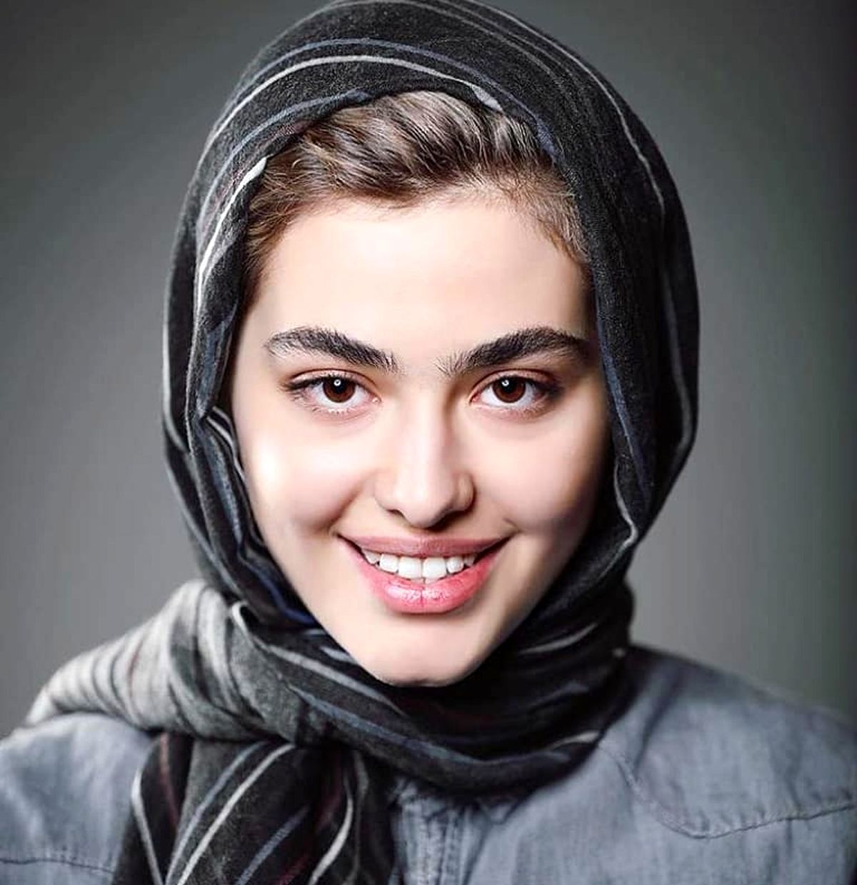 ماجرای تجاوز به ریحانه پارسا ماجرای تجاوز به ریحانه پارسا