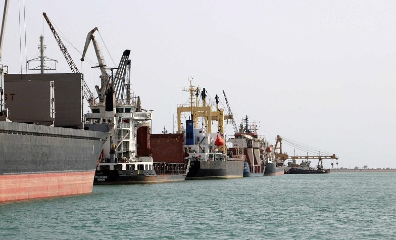 توقیف کشتی های حامل سوخت با هدف تحت فشار قرار دادن دولت نجات ملی
