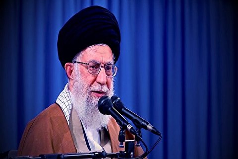 تفسیر قرآن رهبر انقلاب| تفاوت تبلیغ اسلامی با پروپاگاندای غربی+فیلم تفسیر قرآن رهبر انقلاب| تفاوت تبلیغ اسلامی با پروپاگاندای غربی+فیلم