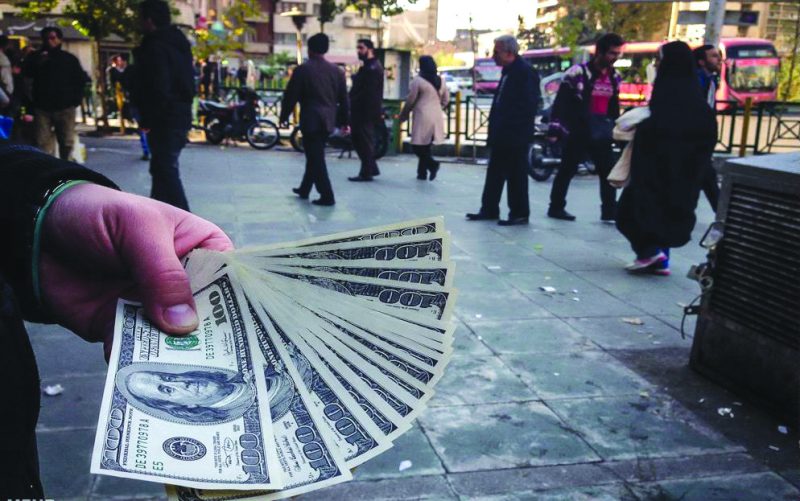 قیمت ارز را خیابان فردوسی تعیین می کند نه بانک مرکزی