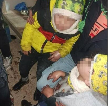 مرگ تلخ مادر پناهجوی افغانستانی بر اثر یخزدگی در مرز ترکیه+ تصاویر