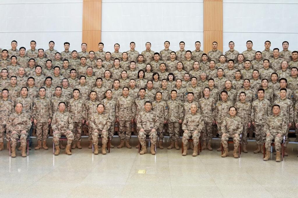 رئیس جمهور چین در لباس نظامی به آمریکا هشدار داد+ عکس