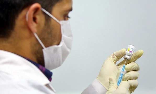 تزریق واکسن آسترازنکا در مشهد ممنوع شد+ جزئیات