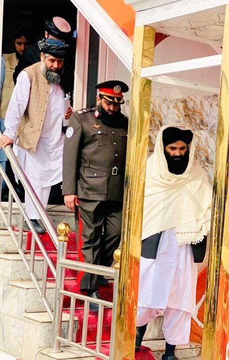 نخستین حضور وزیر کشور طالبان مقابل رسانه ها+ عکس
