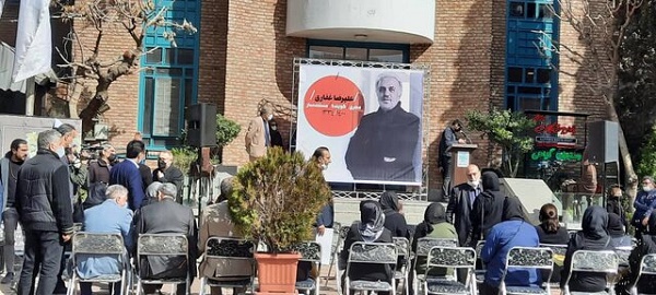 مراسم تشییع علیرضا غفاری گوینده رادیو و مجری تلویزیون از مقابل خانه هنرمندان + تصاویر