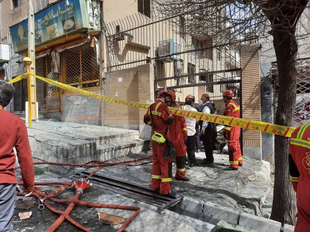 ۱۲ مصدوم در حادثه انفجار گاز امروز در جنت آباد شمالی تهران+ تصاویر و فیلم