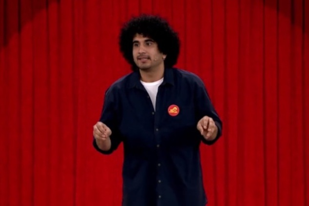 فیلم| اجرای علی غریب در مرحله نیمه نهایی خنداننده شو 3 خندوانه