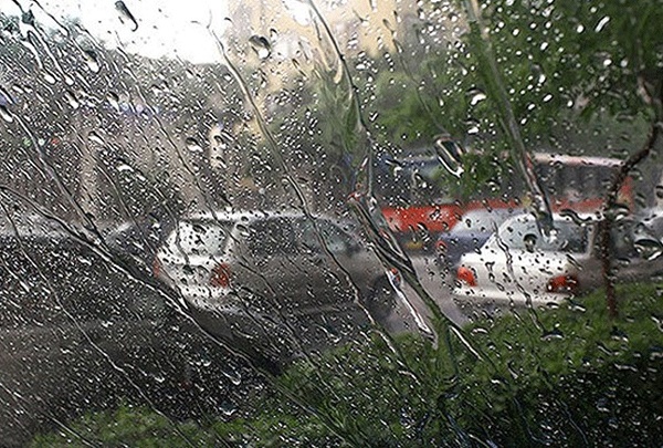 وضعیت بارش و دمای هوای تهران در بهار ۱۴۰۱