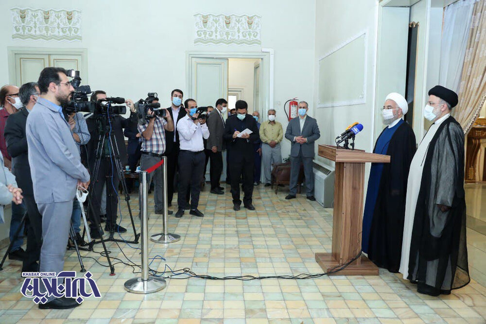 تصاویری از حضور روحانی در دفتر رئیس جمهور منتخب