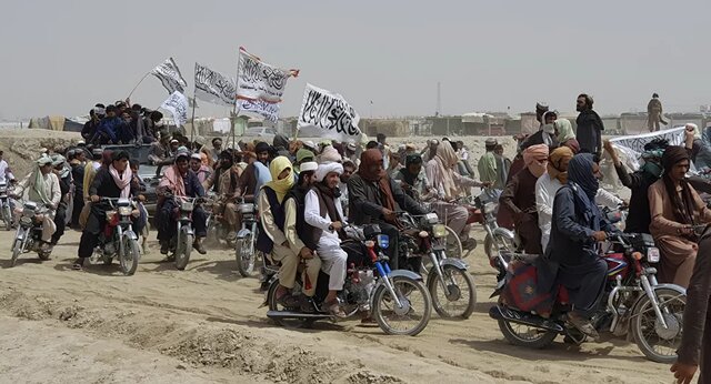 طالبان و معمای پیروزی برق‌آسا در افغانستان