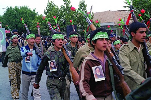 شهید اسطوره نشود، سلبریتی برند می‌شود!