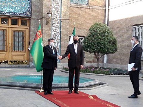 ابتکار جدید در مراسم استقبال امیرعبداللهیان از وزیر خارجه ترکمنستان+ تصاویر