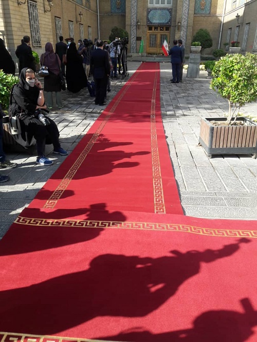 ابتکار جدید در مراسم استقبال امیرعبداللهیان از وزیر خارجه ترکمنستان+ تصاویر