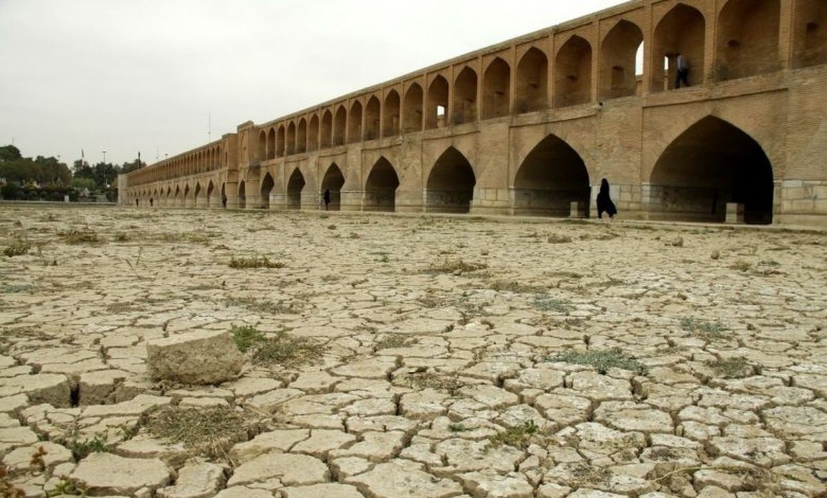 راه‌حل پایدار بحران آب در اصفهان کدام است؟