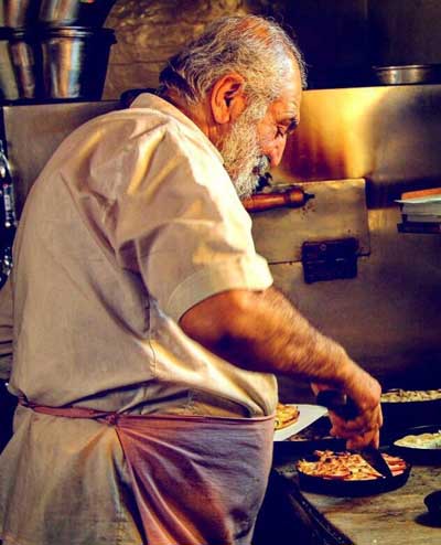 درگذشت صاحب قدیمی‌ترین پیتزا فروشی تهران + عکس