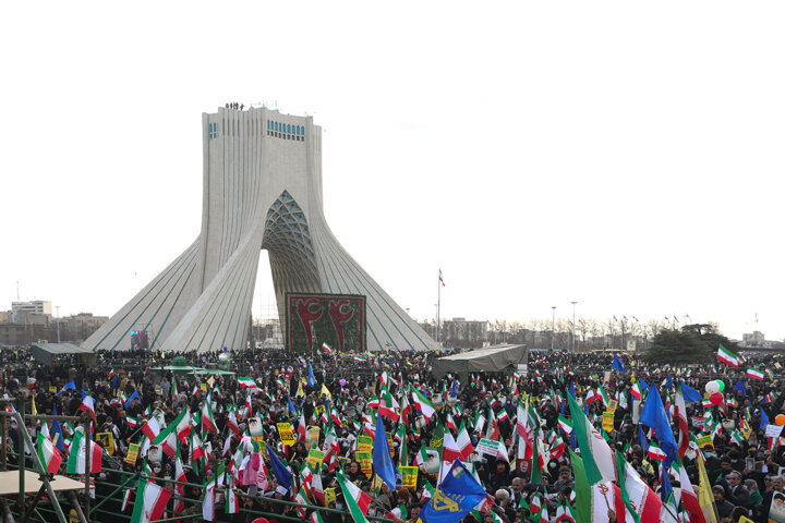 4 عامل پشتیبانی مردم از انقلاب و حضور باشکوه در 22 بهمن