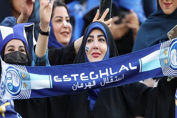 مجوز ورود زنان به استادیوم برای تماشای بازی استقلال