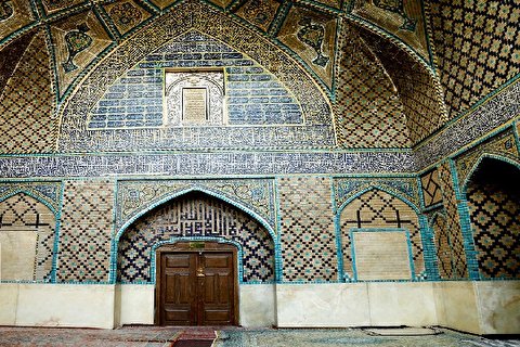 نهاد مسجد اگر برپا بود خبری از این شعارها در خیابان و روی دیوار نبود