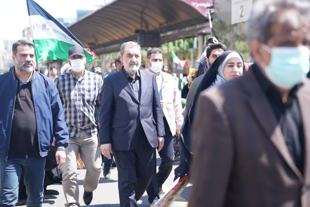 حضور محسن رضایی در راهپیمایی روز جهانی قدس