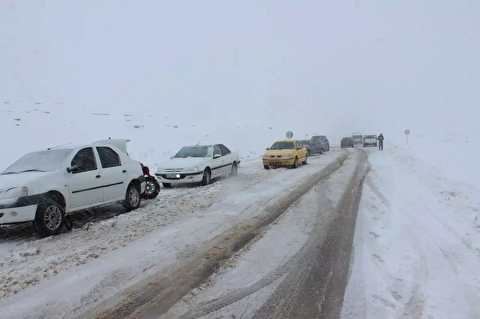 بارش برف سنگین در جاده کرج - چالوس