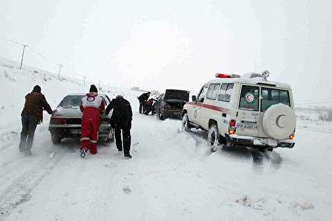 بارش باران و کولاک برف / آماده باش امدادگران در ۱۰ استان