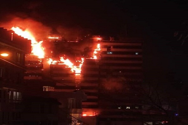 آتش سوزی گسترده در بیمارستان گاندی تهران + عکس