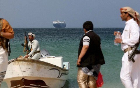 انصارالله: آمریکا و انگلیس مسئول بروز اختلال در کابل‌های ارتباطی در دریای سرخ هستند