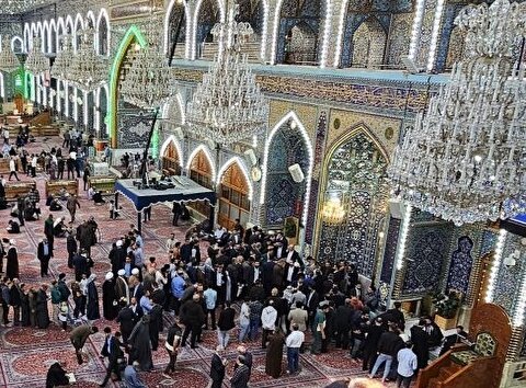 نخستین نماز جماعت به امامت شیخ عبدالمهدی الکربلایی در حرم امام حسین پس از بهبودی+ تصاویر