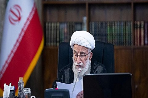 آیت‌‌الله جنتی: حل مشکلات جامعه کارگری و رعایت حقوق آن‌ها یکی از ملزومات رشد تولید است