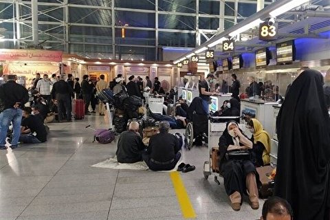 تاخیر 6 ساعته در پرواز زائران حج در اولین روز اعزام