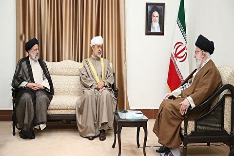 رهبر انقلاب در دیدار سلطان عمان: از سرگیری مجدد روابط با عربستان نتیجه سیاست خوب دولت آقای رئیسی است/ از روابط با مصر استقبال می‌کنیم