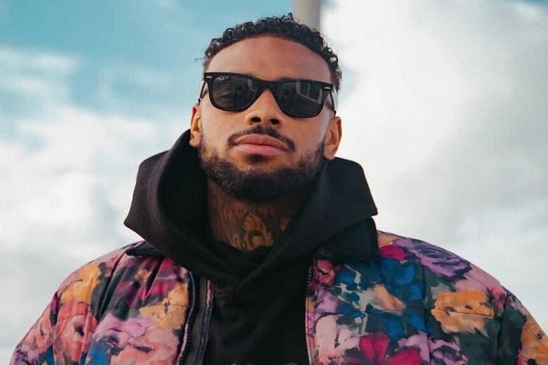 عکس| خالکوبی‌های عجیب بدن بهترین مهاجم پرسپولیس