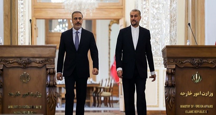 دستورکار سفر وزیر امور خارجه ترکیه به تهران چه بود؟