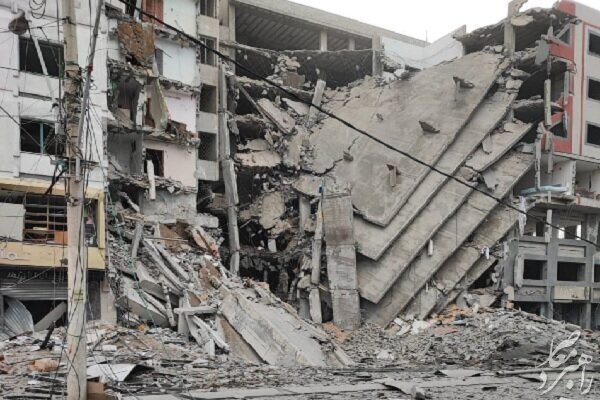 ادامه حملات وحشیانه رژیم صهیونیستی به غزه/ مساجد، خانه‌ها و ادارات ویران شدند+ عکس