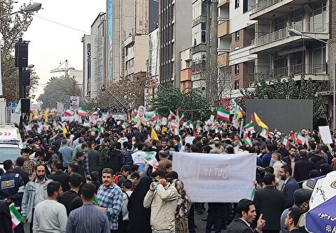 قطعنامه راهپیمایی 13 آبان: غرب بداند محور مقاومت محدود به غزه و فلسطین نیست