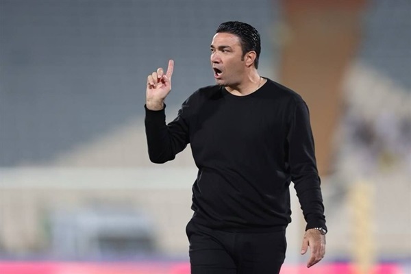 نکونام مبلغ قراردادش را کاهش داد