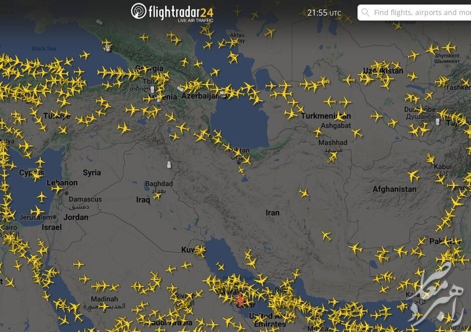 عکس / تصویری از وضعیت پرواز‌ها در آسمان ایران، اسرائیل، عراق، سوریه و اردن