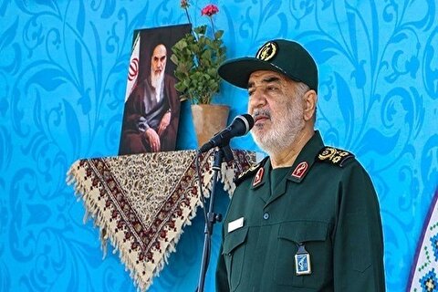 حضور سرلشکر سلامی در منطقه رزمایش پیامبر اعظم ۱۹ سپاه