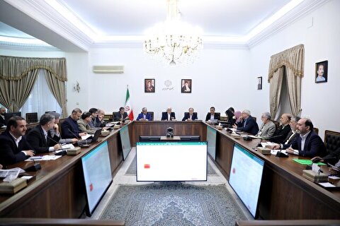 عارف: دستگاه‌های نظارتی برخورد‌ها با عده‌ای سودجو را با جدیت دنبال می‌کنند