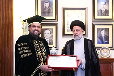 دکتری افتخاری دانشگاه کراچی به آیت‌الله رئیسی اعطا شد