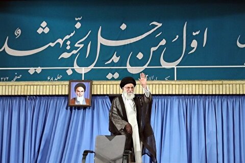 رهبر معظم انقلاب: ملت ایران استحکام خود را باید در کار و عمل و اتحاد ملی نشان دهد