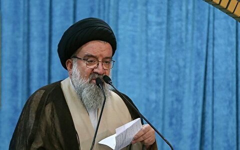 خطیب نماز جمعه تهران: به زور کسی را به بهشت نخواهیم برد، اما در برابر ناهنجاری عقب نشینی نخواهیم کرد