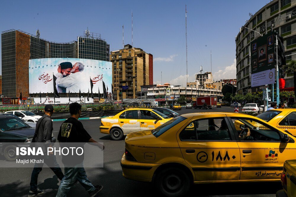 عکس | رونمایی از دیوار نگاره میدان ولیعصر با عکسی خاص