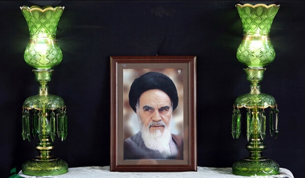 14 خرداد، لحظه درنگ در اندیشه‌های والای امام خمینی (ره)