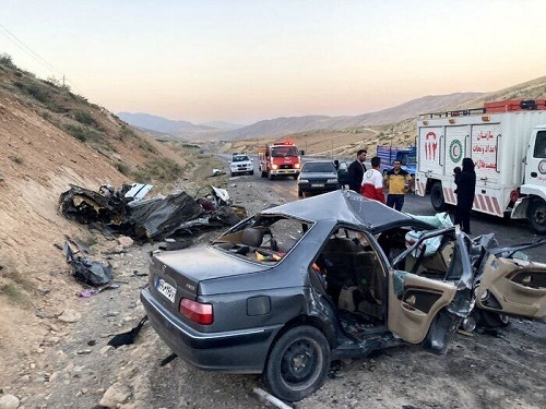 سقوط سنگ در جاده کندوان ۲ مصدوم برجای داشت