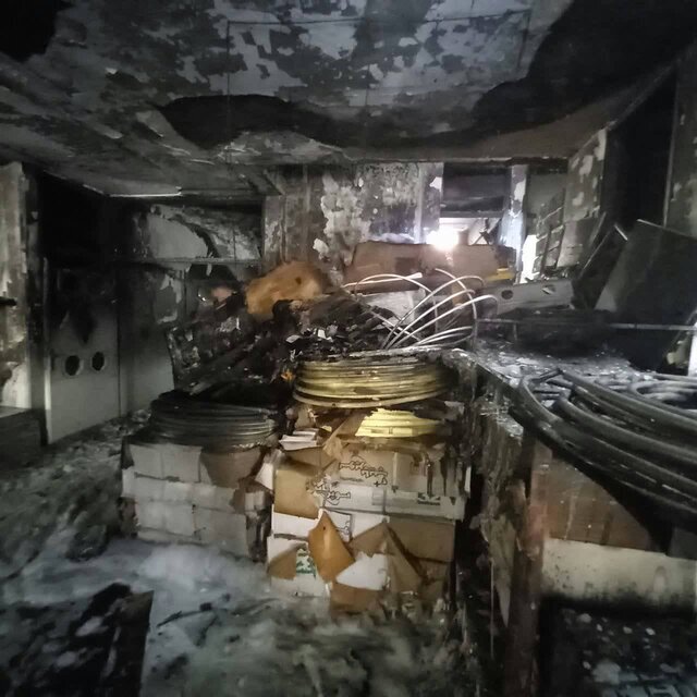 آتش‌ سوزی انبار لوازم ساختمانی در مجیدیه + عکس